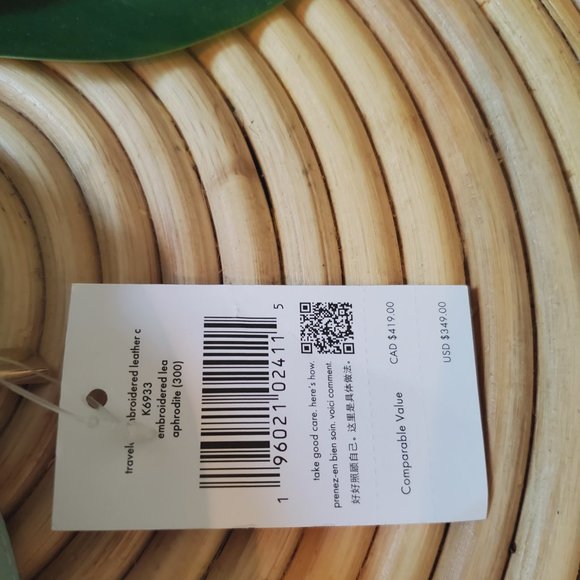 NWT Kate Spade EMBROIDERED CANTEEN CROSSBODY APHRODITE K6933 NWT $349 - Picture 2 of 8